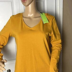 VTG DOLCEZZA  sweater ,V neck ,caramel color,super soft,casual,comfy,office